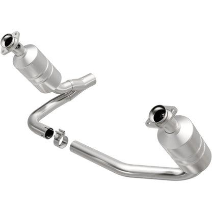 MagnaFlow OEM Grade Federal / EPA Compliant Direct-Fit Catalytic Converter 49849 Photo - Primary