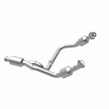 MagnaFlow California Grade CARB Compliant Direct-Fit Catalytic Converter 5582642 360 Degree Image Set