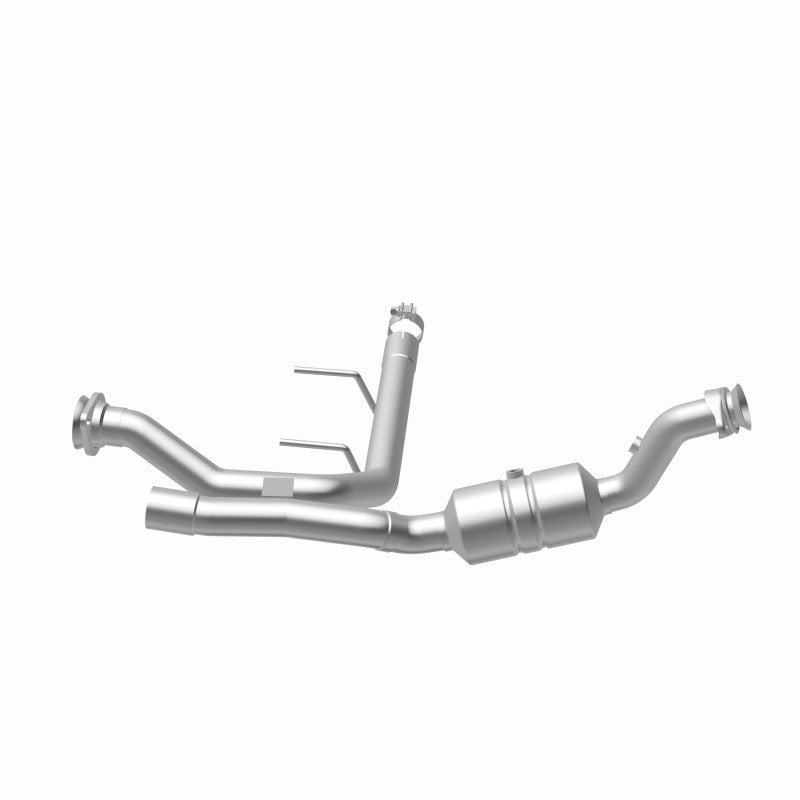 MagnaFlow Ford F-150 OEM Grade Federal / EPA Compliant Direct-Fit Catalytic Converter 52592 360 Degree Image Set