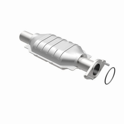 MagnaFlow OEM Grade Federal / EPA Compliant Direct-Fit Catalytic Converter 51896 360 Degree Image Set