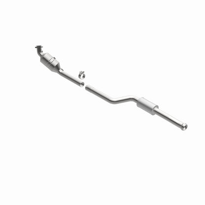 MagnaFlow Mercedes-Benz California Grade CARB Compliant Direct-Fit Catalytic Converter 5561916 360 Degree Image Set