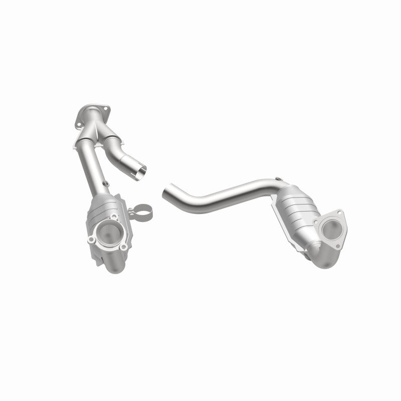 MagnaFlow Chevrolet SSR HM Grade Federal / EPA Compliant Direct-Fit Catalytic Converter 93380 360 Degree Image Set