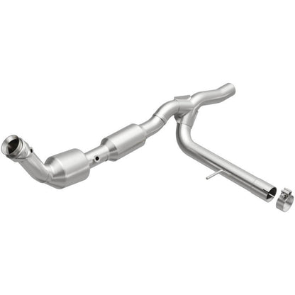 MagnaFlow Ford F-150 California Grade CARB Compliant Direct-Fit Catalytic Converter 5481744 Photo - Primary