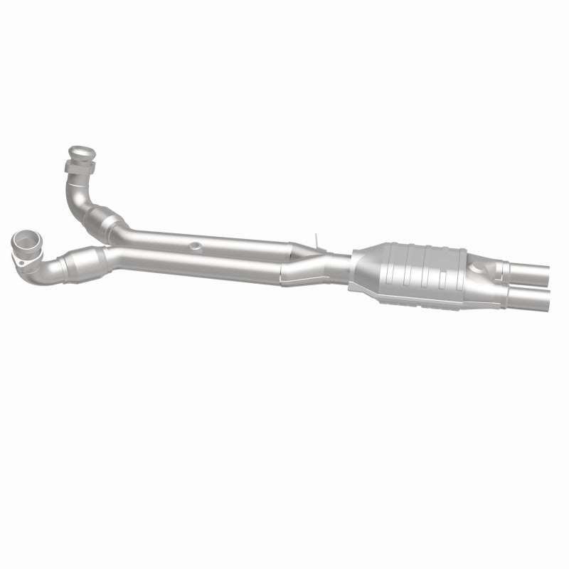 MagnaFlow Alfa Romeo Standard Grade Federal / EPA Compliant Direct-Fit Catalytic Converter 23097 360 Degree Image Set