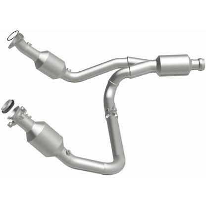 Magnaflow 14-15 Chevrolet Silverado 1500 Underbody 4.3L / 5.3L Direct-Fit Catalytic Converter 280424 280424 Photo - out of package