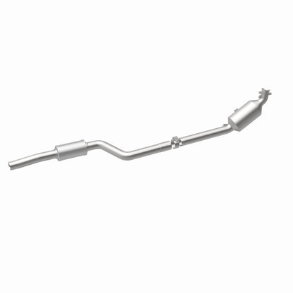 MagnaFlow Mercedes-Benz C300 OEM Grade Federal / EPA Compliant Direct-Fit Catalytic Converter 21-498 360 Degree Image Set