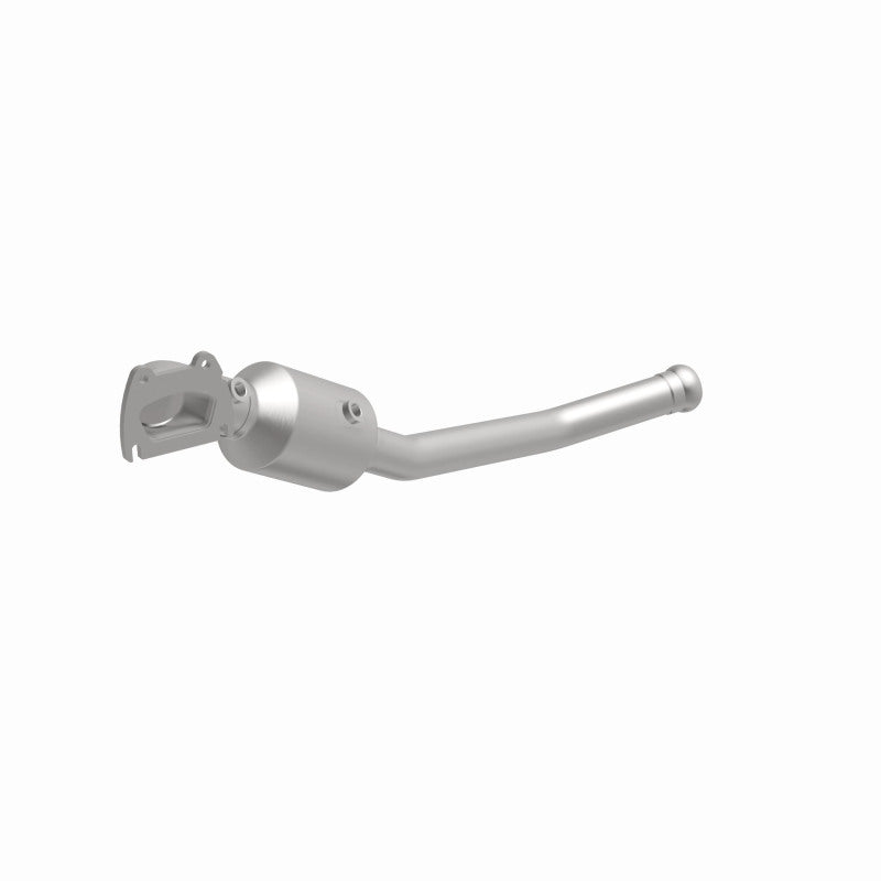 MagnaFlow OEM Grade Federal / EPA Compliant Direct-Fit Catalytic Converter 21-251 360 Degree Image Set