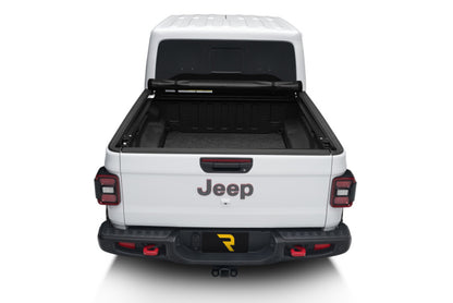 Truxedo 2020 Jeep Gladiator 5ft Lo Pro Bed Cover 523201 523201 Photo - Mounted