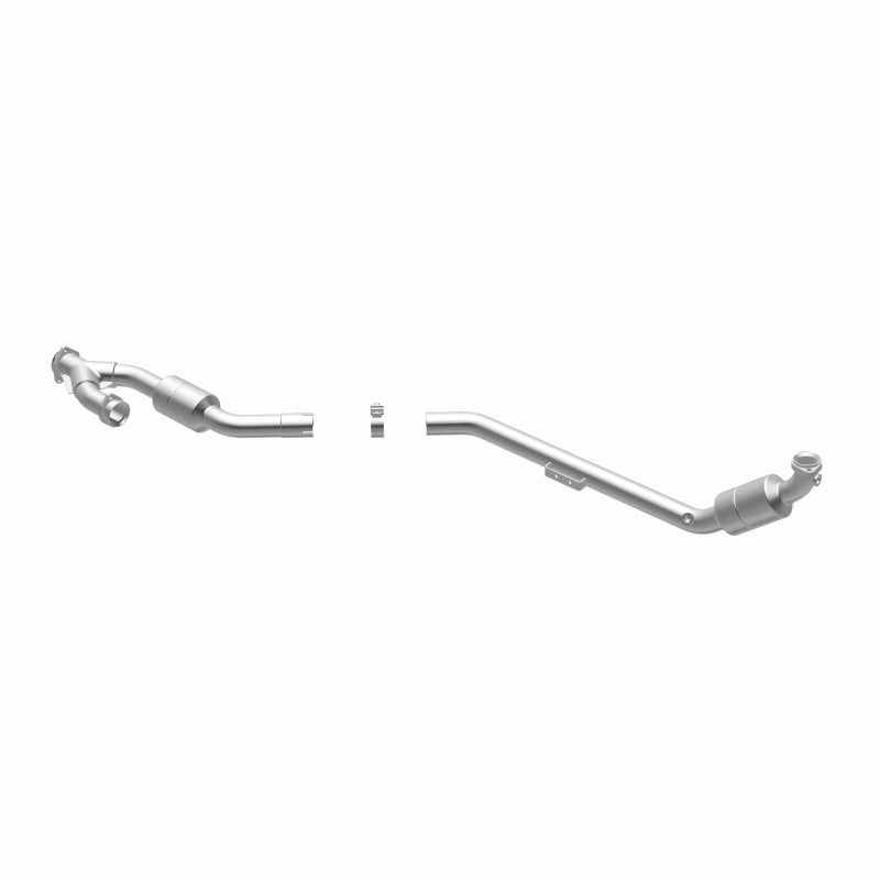 MagnaFlow Mercedes-Benz CLK320 California Grade CARB Compliant Direct-Fit Catalytic Converter 5411582 360 Degree Image Set