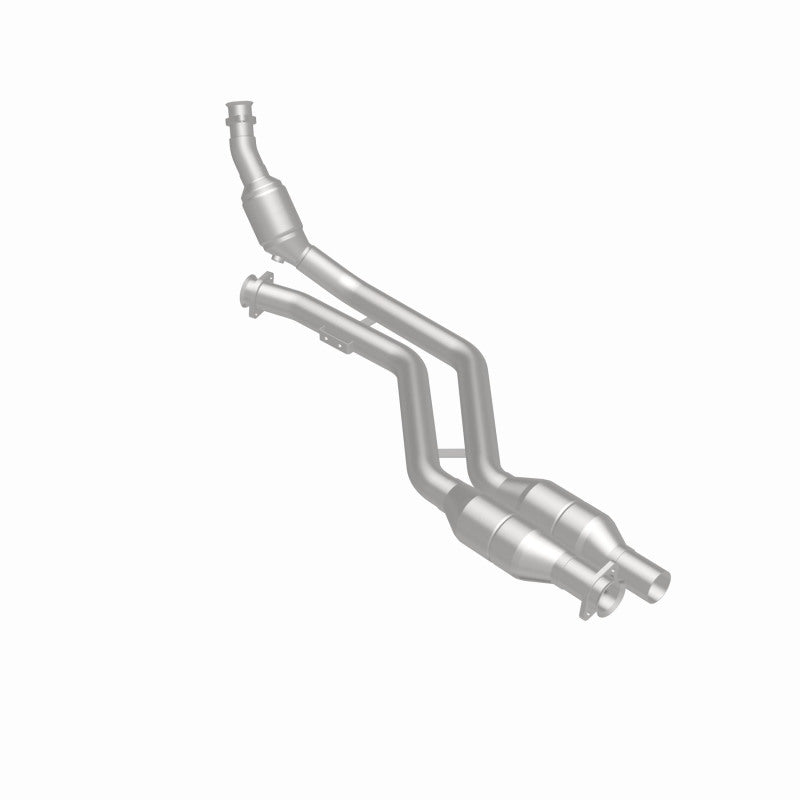 MagnaFlow Mercedes-Benz CLK430 California Grade CARB Compliant Direct-Fit Catalytic Converter 454022 360 Degree Image Set