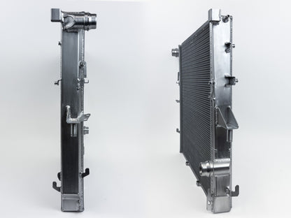 CSF Porsche 955/957 Cayenne / Audi Q7 / VW Touareg Heavy-Duty Performance Radiator 7227 7227 Photo - Unmounted