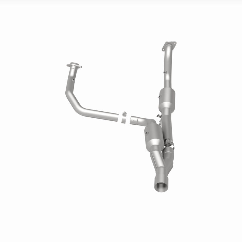 Magnaflow 14-18 2500 V8 6.4 OEM Underbody Direct Fit Converter 21-513 21-513 360 Degree Image Set