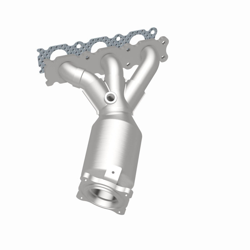 MagnaFlow Land Rover LR2 OEM Grade Federal / EPA Compliant Manifold Catalytic Converter 52167 360 Degree Image Set