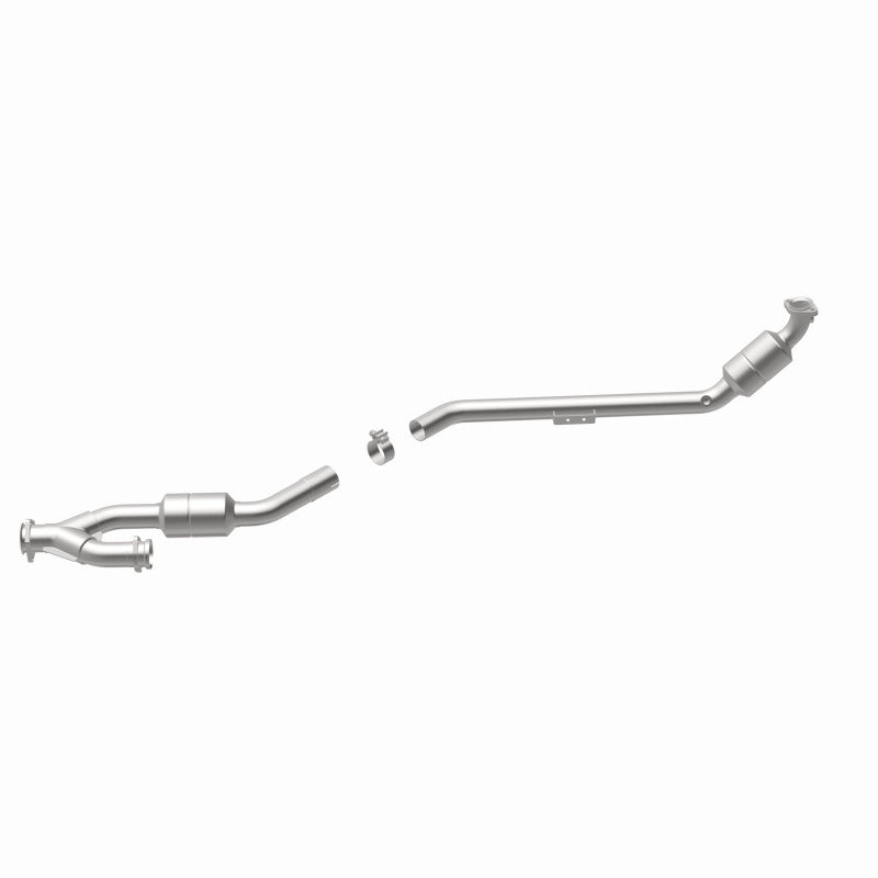 MagnaFlow Mercedes-Benz CLK320 California Grade CARB Compliant Direct-Fit Catalytic Converter 5411582 360 Degree Image Set