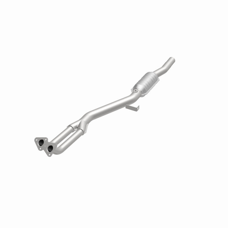 MagnaFlow BMW Standard Grade Federal / EPA Compliant Direct-Fit Catalytic Converter 93685 360 Degree Image Set