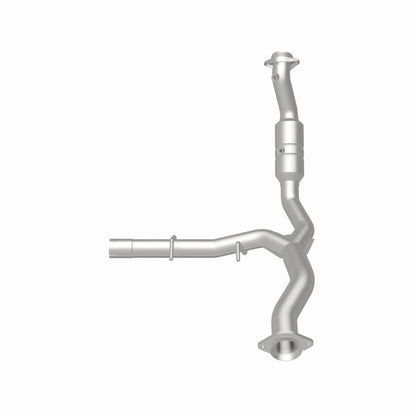 MagnaFlow Ford F-150 OEM Grade Federal / EPA Compliant Direct-Fit Catalytic Converter 52429 360 Degree Image Set