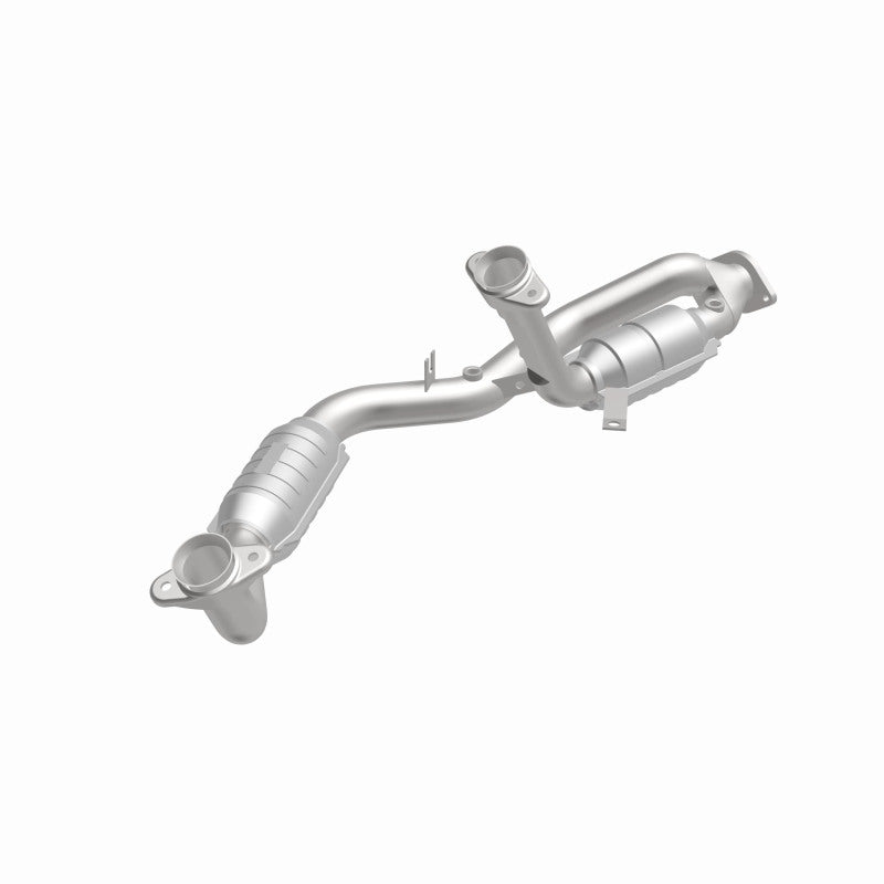 MagnaFlow Ford Taurus HM Grade Federal / EPA Compliant Direct-Fit Catalytic Converter 23533 360 Degree Image Set