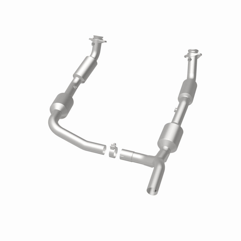 MagnaFlow Ford California Grade CARB Compliant Direct-Fit Catalytic Converter 5582640 360 Degree Image Set