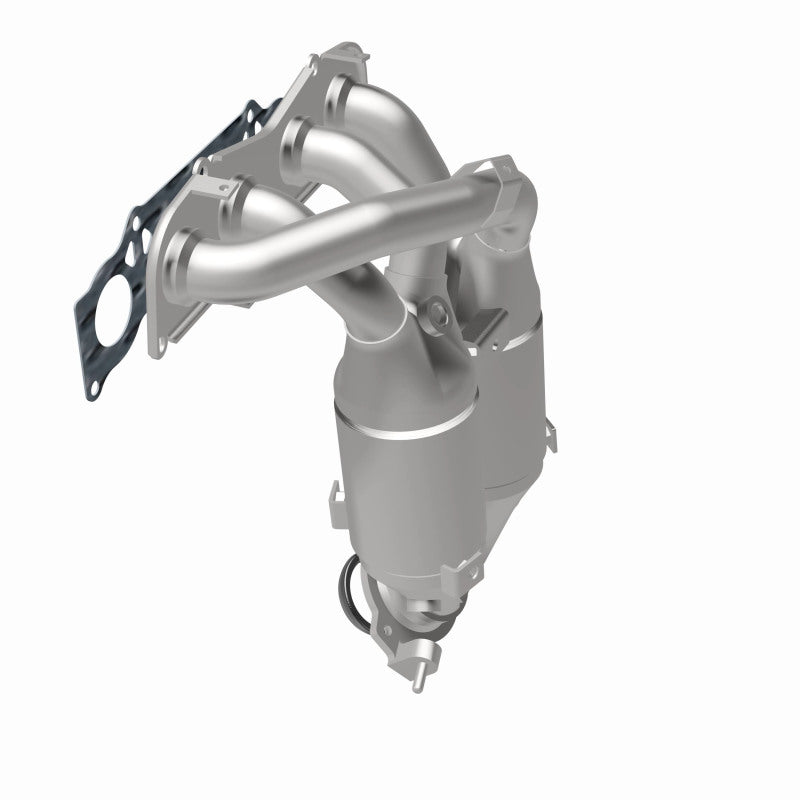 MagnaFlow Toyota Highlander HM Grade Federal / EPA Compliant Manifold Catalytic Converter 23085 360 Degree Image Set