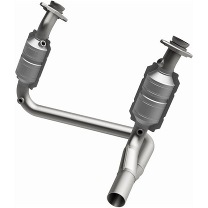 MagnaFlow Dodge Durango OEM Grade Federal / EPA Compliant Direct-Fit Catalytic Converter 51770 Photo - out of package