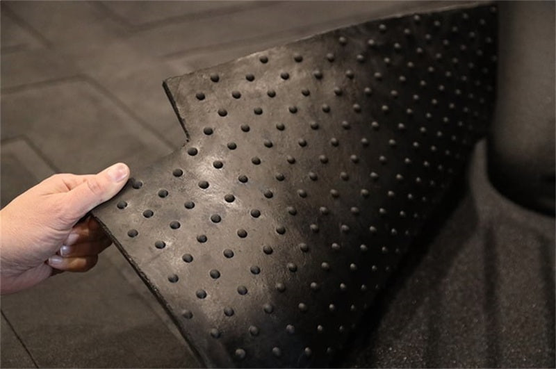 Dee Zee Deezee 07-18 Chevrolet Silverado Heavyweight Bed Mat - Custom Fit 5 1/2Ft Bed (X Pattern) DZ76972 DZ76972 Photo - Mounted