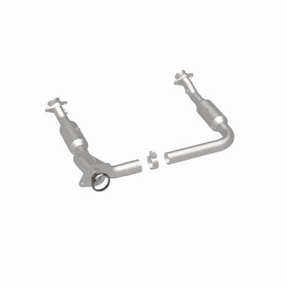 MagnaFlow California Grade CARB Compliant Direct-Fit Catalytic Converter 5451672 360 Degree Image Set