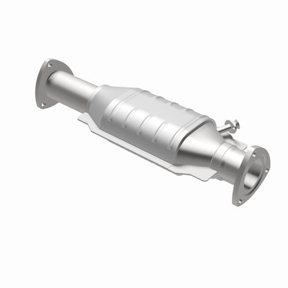 MagnaFlow Toyota Land Cruiser Standard Grade Federal / EPA Compliant Direct-Fit Catalytic Converter 23894 360 Degree Image Set