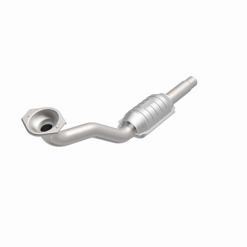 MagnaFlow Volkswagen Standard Grade Federal / EPA Compliant Direct-Fit Catalytic Converter 22923 360 Degree Image Set