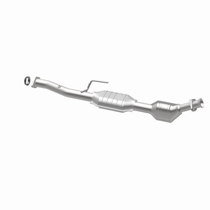 MagnaFlow OEM Grade Federal / EPA Compliant Direct-Fit Catalytic Converter 51733 360 Degree Image Set