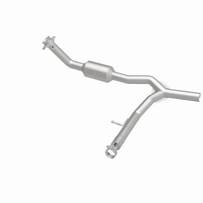 MagnaFlow California Grade CARB Compliant Direct-Fit Catalytic Converter 5551695 360 Degree Image Set
