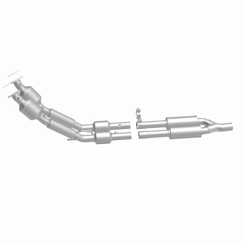 MagnaFlow Volkswagen Passat HM Grade Federal / EPA Compliant Direct-Fit Catalytic Converter 24379 360 Degree Image Set