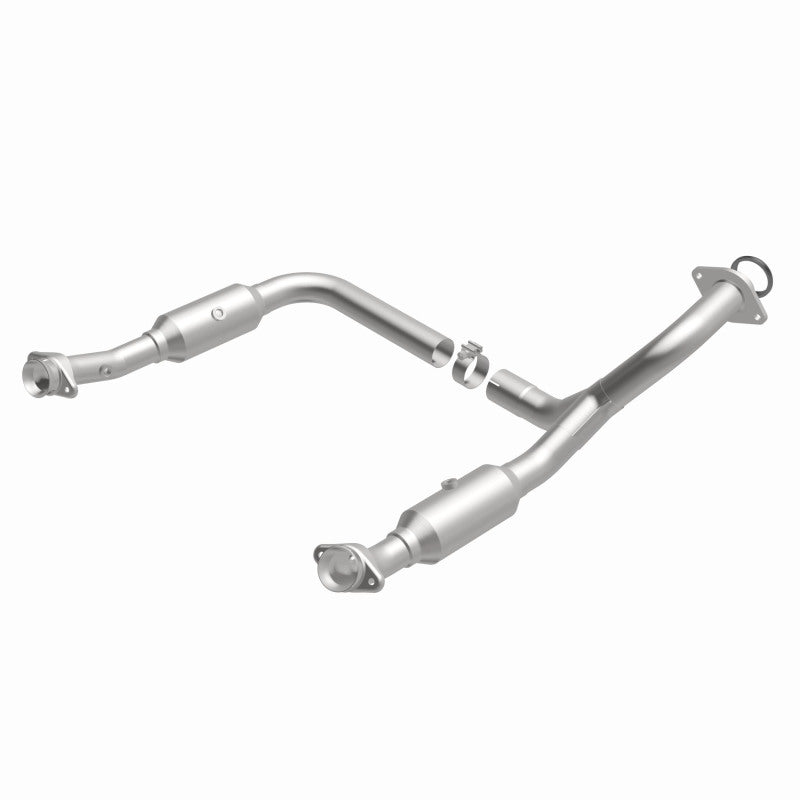 MagnaFlow OEM Grade Federal / EPA Compliant Direct-Fit Catalytic Converter 49672 360 Degree Image Set