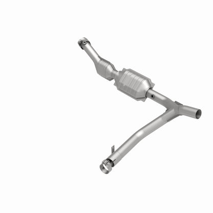 MagnaFlow California Grade CARB Compliant Direct-Fit Catalytic Converter 447126 360 Degree Image Set