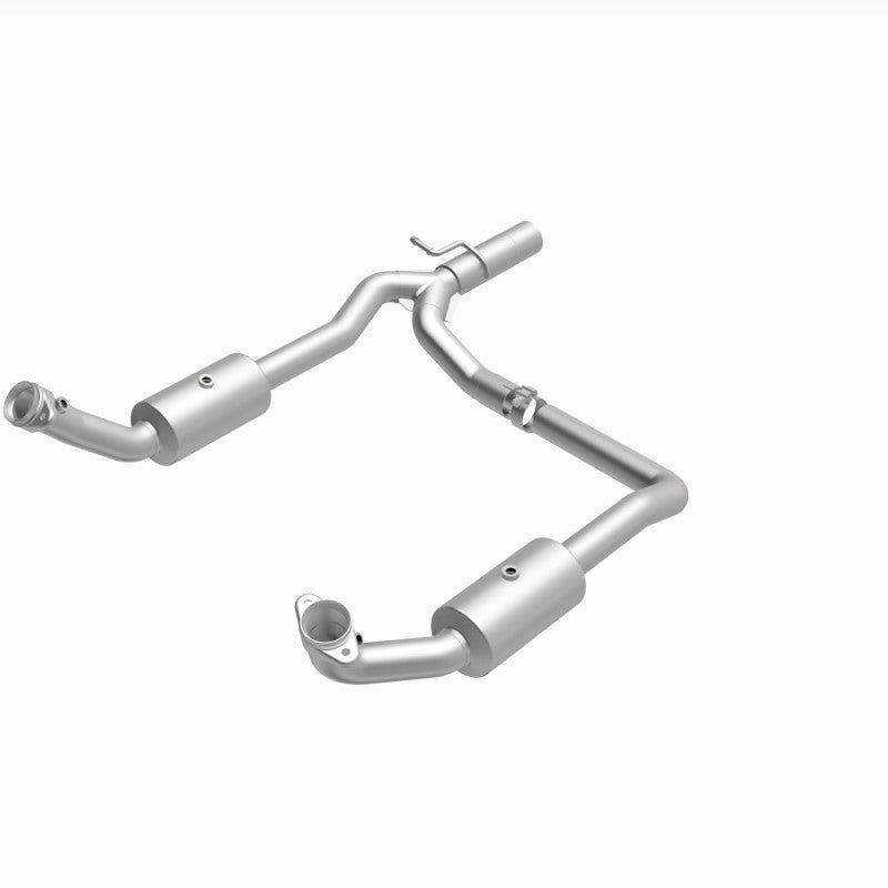 Magnaflow 09-13 Ford E-350 Super Duty V10 6.8 OEM Underbody Direct Fit Catalytic Converter 21-599 21-599 360 Degree Image Set