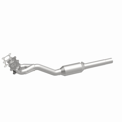 MagnaFlow Volkswagen California Grade CARB Compliant Direct-Fit Catalytic Converter 4481280 360 Degree Image Set