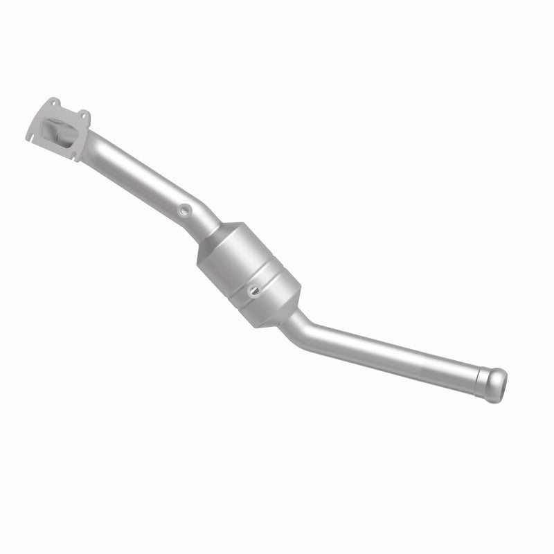 MagnaFlow California Grade CARB Compliant Direct-Fit Catalytic Converter 5551737 360 Degree Image Set