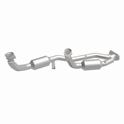 MagnaFlow Ford Windstar HM Grade Federal / EPA Compliant Direct-Fit Catalytic Converter 23542 360 Degree Image Set
