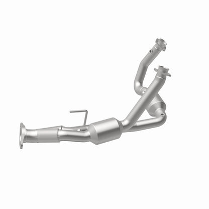 MagnaFlow Jeep California Grade CARB Compliant Direct-Fit Catalytic Converter 5451709 360 Degree Image Set