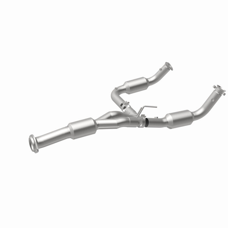 MagnaFlow California Grade CARB Compliant Direct-Fit Catalytic Converter 5582812 360 Degree Image Set