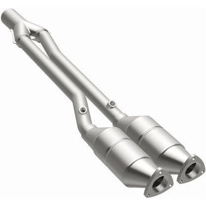 MagnaFlow HM Grade Federal / EPA Compliant Direct-Fit Catalytic Converter 24157 Photo - out of package