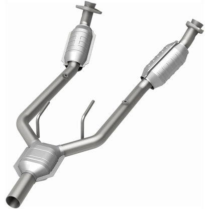 MagnaFlow HM Grade Federal / EPA Compliant Direct-Fit Catalytic Converter 23325 Photo - out of package