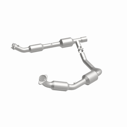 MagnaFlow Ford California Grade CARB Compliant Direct-Fit Catalytic Converter 5582439 360 Degree Image Set