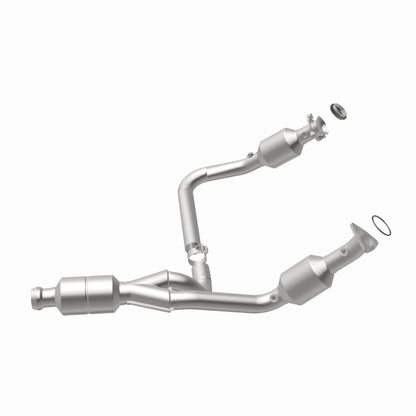 MagnaFlow OEM Grade Federal / EPA Compliant Direct-Fit Catalytic Converter 52642 360 Degree Image Set