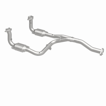 MagnaFlow Jeep Liberty OEM Grade Federal / EPA Compliant Direct-Fit Catalytic Converter 49186 360 Degree Image Set