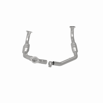 MagnaFlow Land Rover Standard Grade Federal / EPA Compliant Direct-Fit Catalytic Converter 93691 360 Degree Image Set