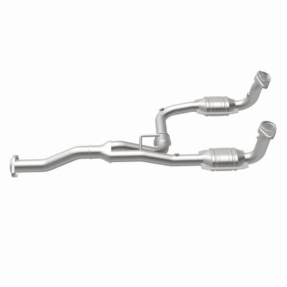 MagnaFlow Jeep Liberty OEM Grade Federal / EPA Compliant Direct-Fit Catalytic Converter 49186 360 Degree Image Set