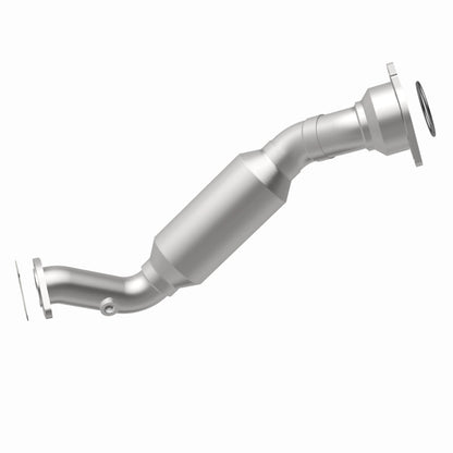 Magnaflow 09-11 Lucerne V6 3.9L OEM Underbody Direct Fit Catalytic Converter 52463 52463 360 Degree Image Set