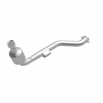 MagnaFlow OEM Grade Federal / EPA Compliant Direct-Fit Catalytic Converter 49836 360 Degree Image Set