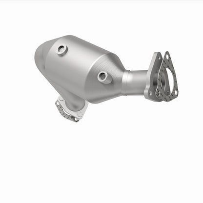 MagnaFlow Audi A8 Quattro OEM Grade Federal / EPA Compliant Direct-Fit Catalytic Converter 21-695 360 Degree Image Set