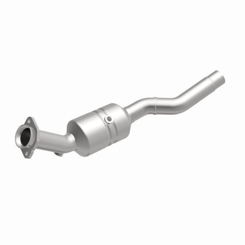 MagnaFlow Jaguar California Grade CARB Compliant Direct-Fit Catalytic Converter 5461948 360 Degree Image Set